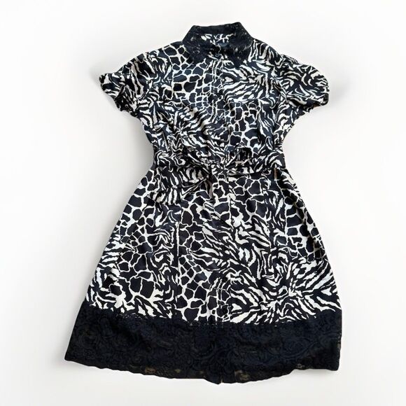 BISOU BISOU Dresses & Skirts - Bisou Bisou Shirt dress Size Large Black and Cream Geometric Short Lleeve